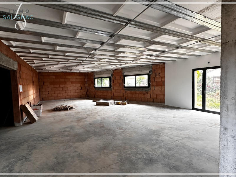 Local commercial - 287 m²