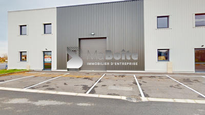Local d'activité / Entrepôt - 197 m² - 2 pièces