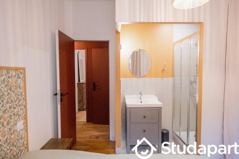 Chambre - 15 m² - 1 pièce