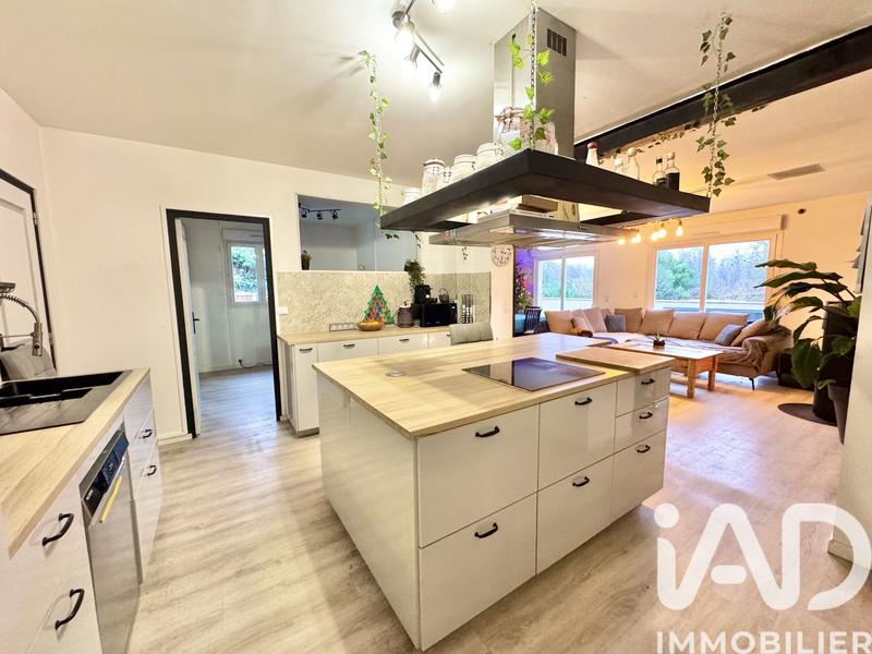 Maison - 140 m² - 6 pièces