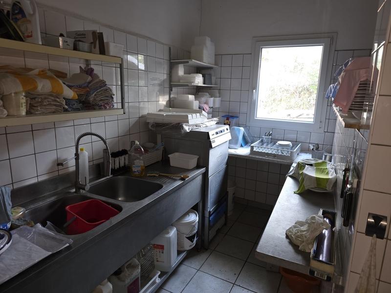 Fonds de commerce - 93 736 m²