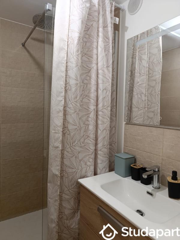 Appartement - 64 m² - 4 pièces