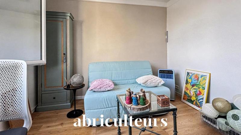 Appartement ancien - 66 m² - 4 pièces