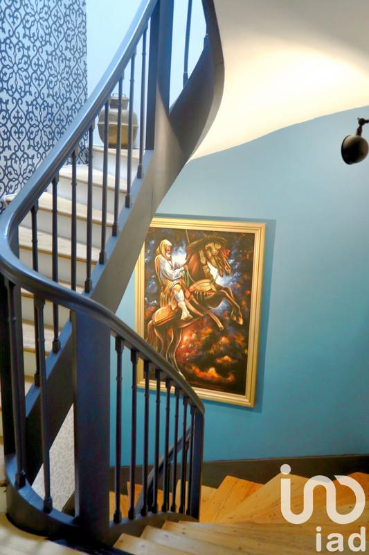 Maison - 430 m² - 15 pièces