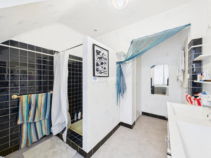 Immeuble - 128 m² - 7 pièces