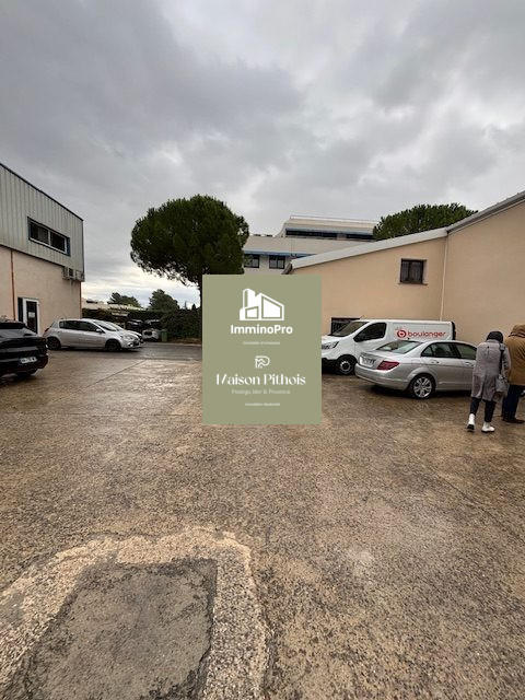 Local d'activités - 420 m²