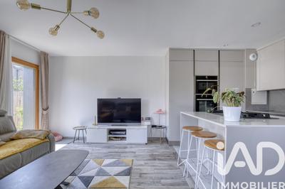 Maison - 82 m² - 5 pièces