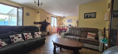 Maison - 111 m² - 5 pièces