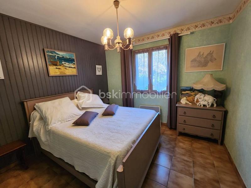 Villa - 220 m² - 10 pièces