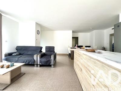 Maison - 96 m² - 5 pièces