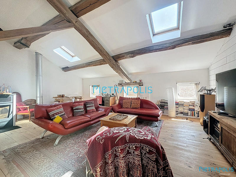 Maison - 198 m² - 7 pièces