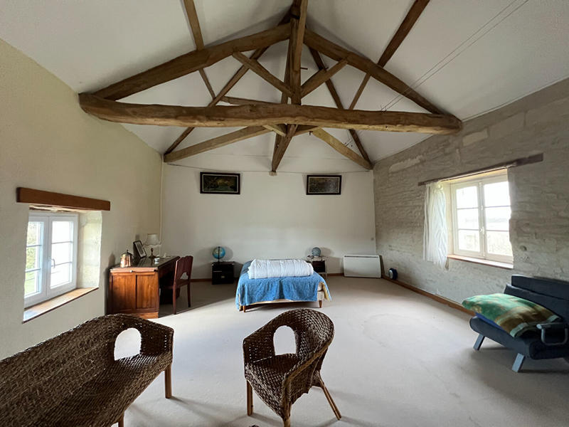 Maison - 186 m² - 4 pièces