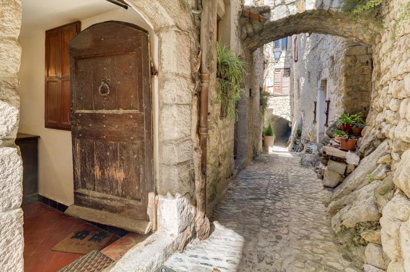 Appartement - 98 m² - 3 pièces