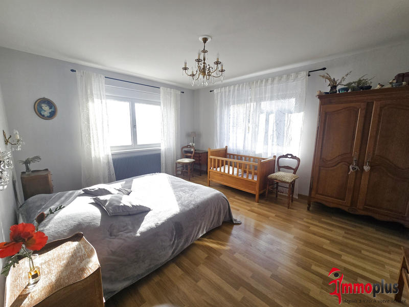 Maison - 137 m² - 7 pièces