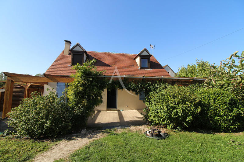 Maison - 98 m² - 5 pièces