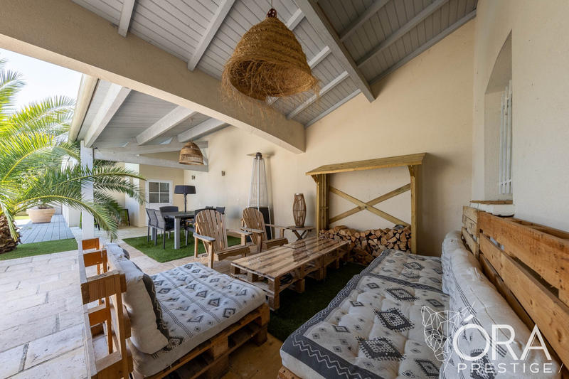 Maison contemporaine - 274 m² - 7 pièces