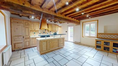 Maison - 177 m² - 6 pièces