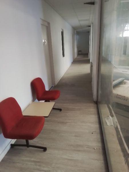 Local d'activités - 171 m²