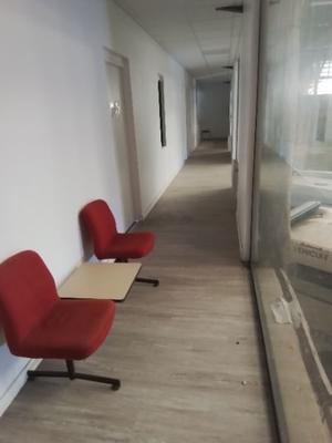 Local d'activités - 171 m²