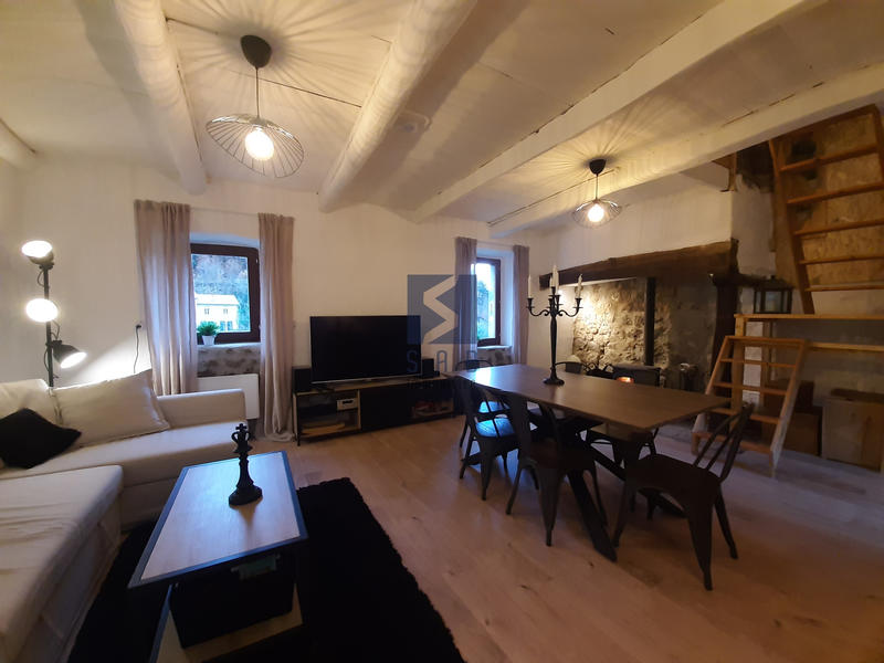 Maison - 71 m² - 6 pièces