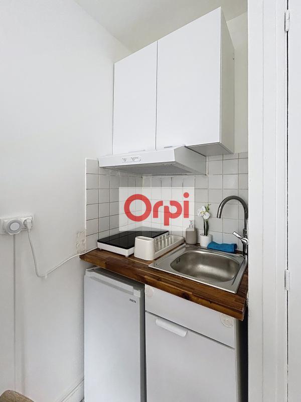 Studio - 11 m² - 1 pièce