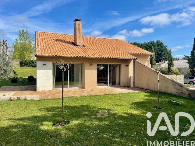 Maison - 226 m² - 9 pièces