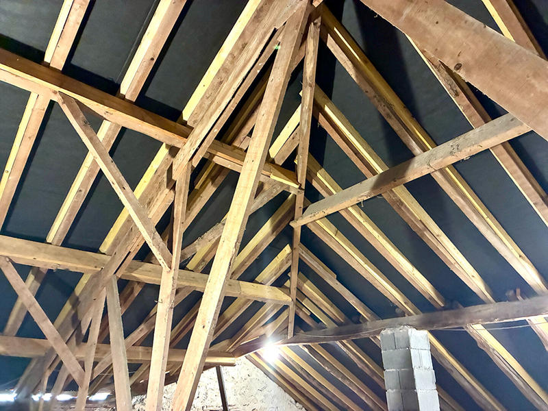 Maison - 218 m² - 6 pièces