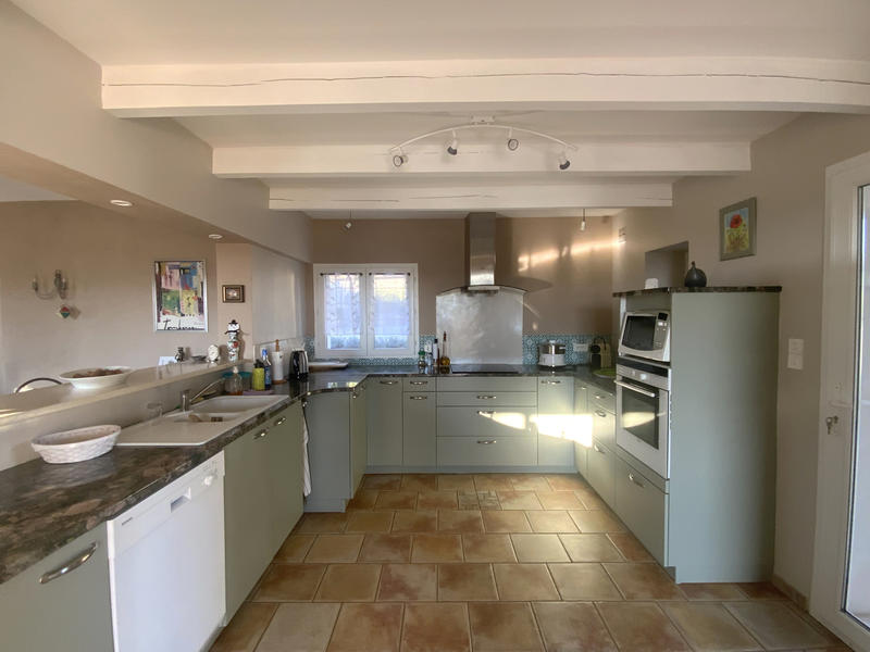 Maison - 140 m² - 5 pièces