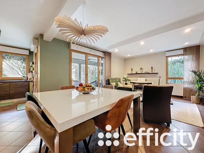 Appartement - 94 m² - 4 pièces