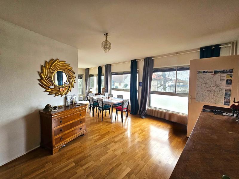 Appartement - 86 m² - 4 pièces