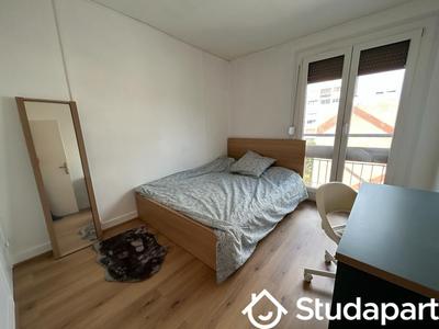 Chambre - 14 m² - 1 pièce