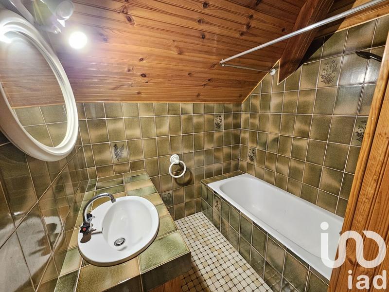 Maison - 220 m² - 14 pièces