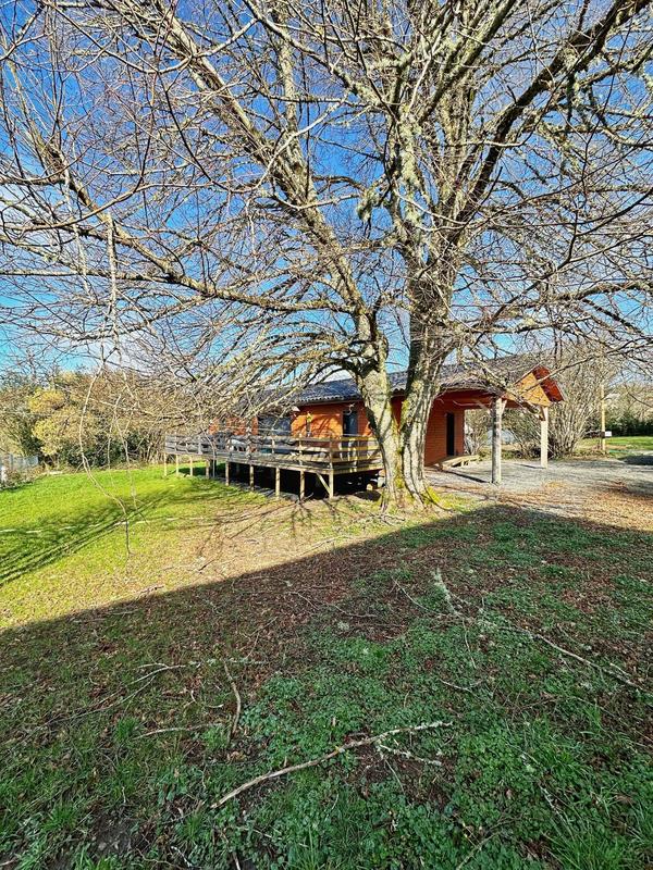 Maison - 90 m² - 3 pièces