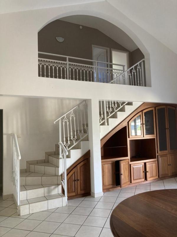 Maison - 111 m² - 5 pièces