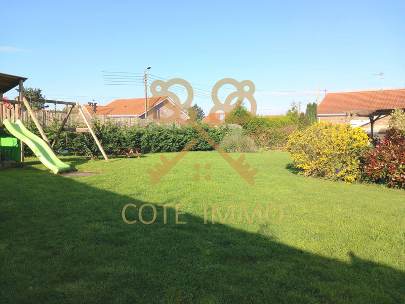 Maison - 90 m² - 5 pièces