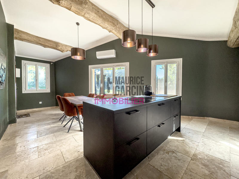 Maison - 163 m² - 5 pièces