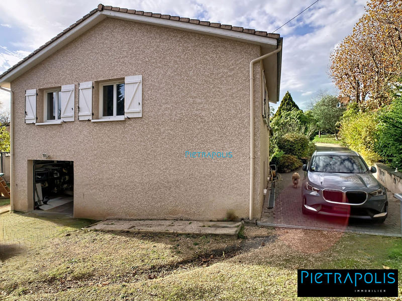 Maison - 140 m² - 5 pièces