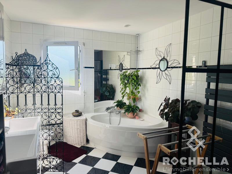 Maison - 141 m² - 6 pièces