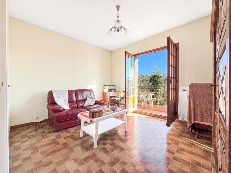 Maison - 200 m² - 7 pièces