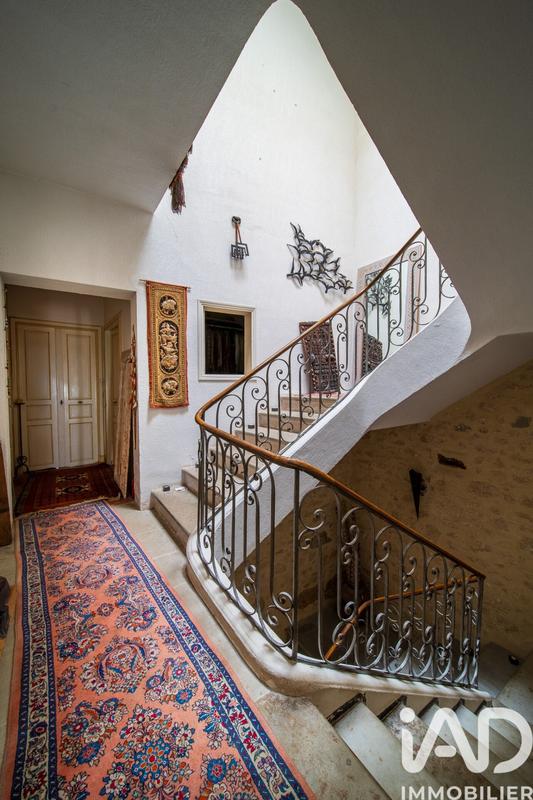Maison - 345 m² - 10 pièces