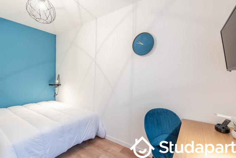 Chambre - 10 m² - 1 pièce