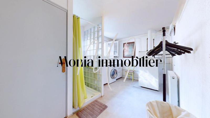 Pavillon - 175 m² - 7 pièces