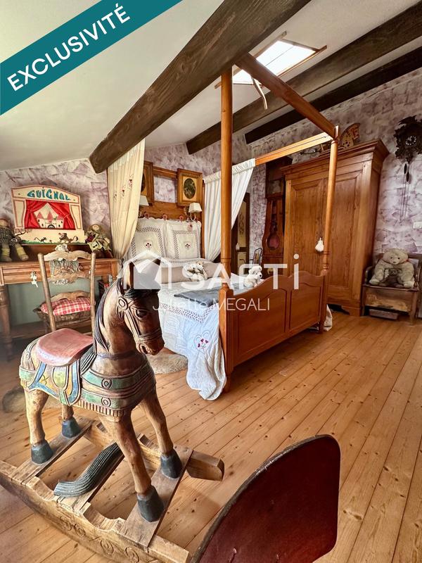 Maison - 385 m² - 10 pièces