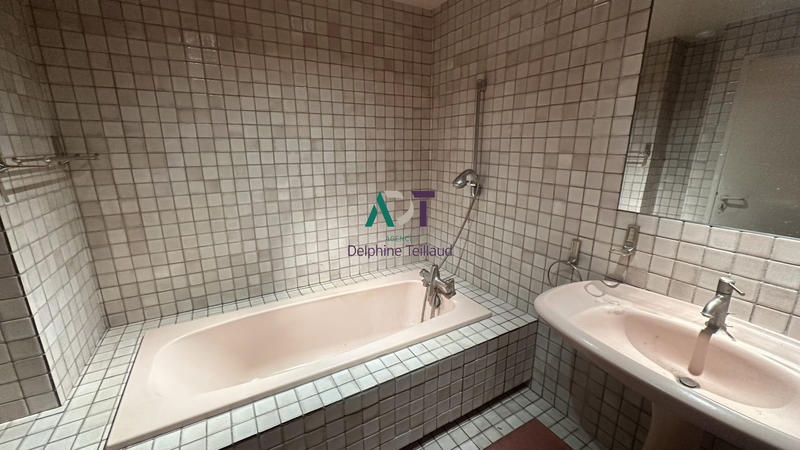 Appartement - 95 m² - 3 pièces