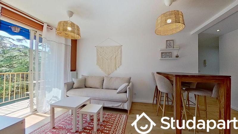 Chambre - 12 m² - 1 pièce