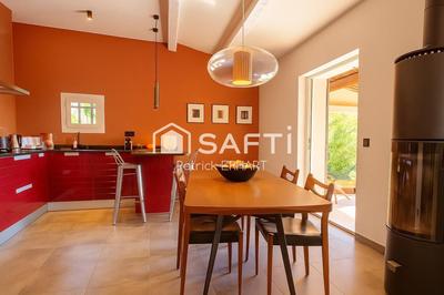 Maison - 185 m² - 7 pièces