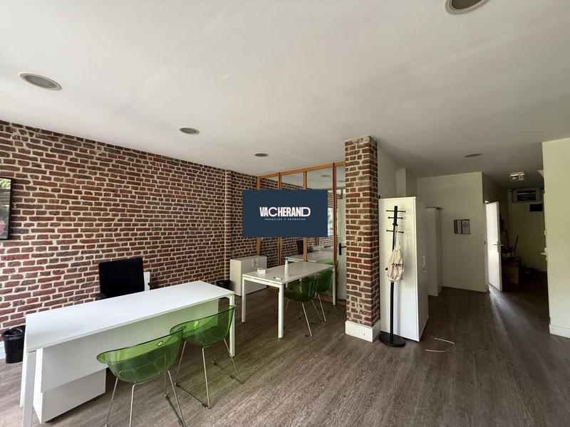 Local commercial - 154 m²