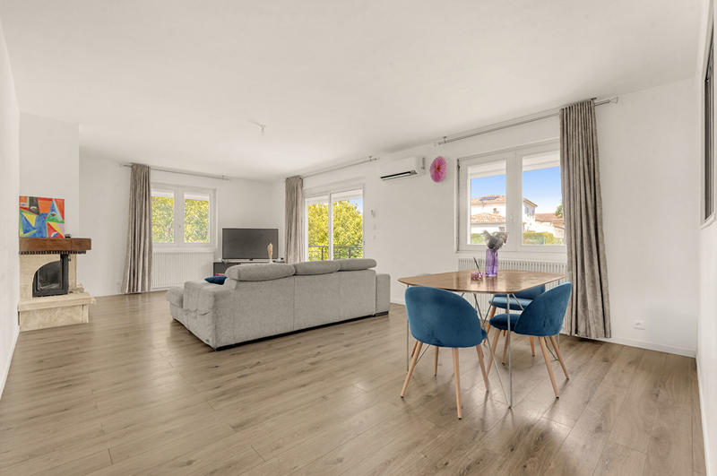 Maison - 182 m² - 7 pièces