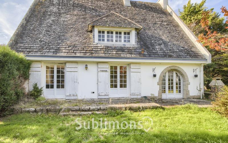 Maison - 184 m² - 8 pièces