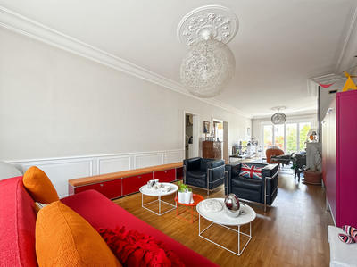 Maison - 207 m² - 8 pièces